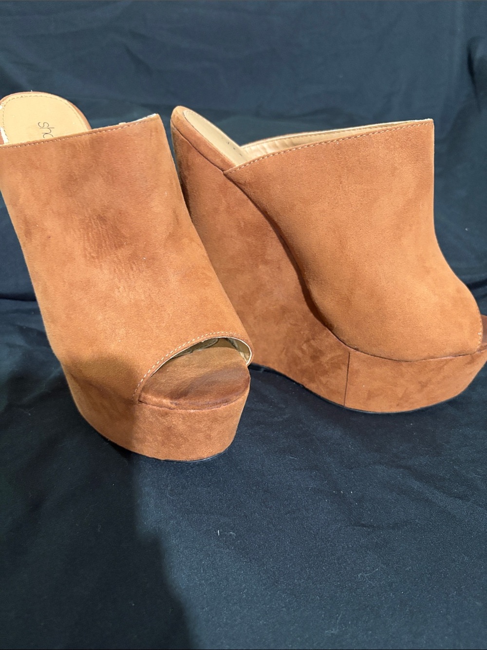 Shoe Dazzle Rust Suede Peep-Toe Wedge Mules